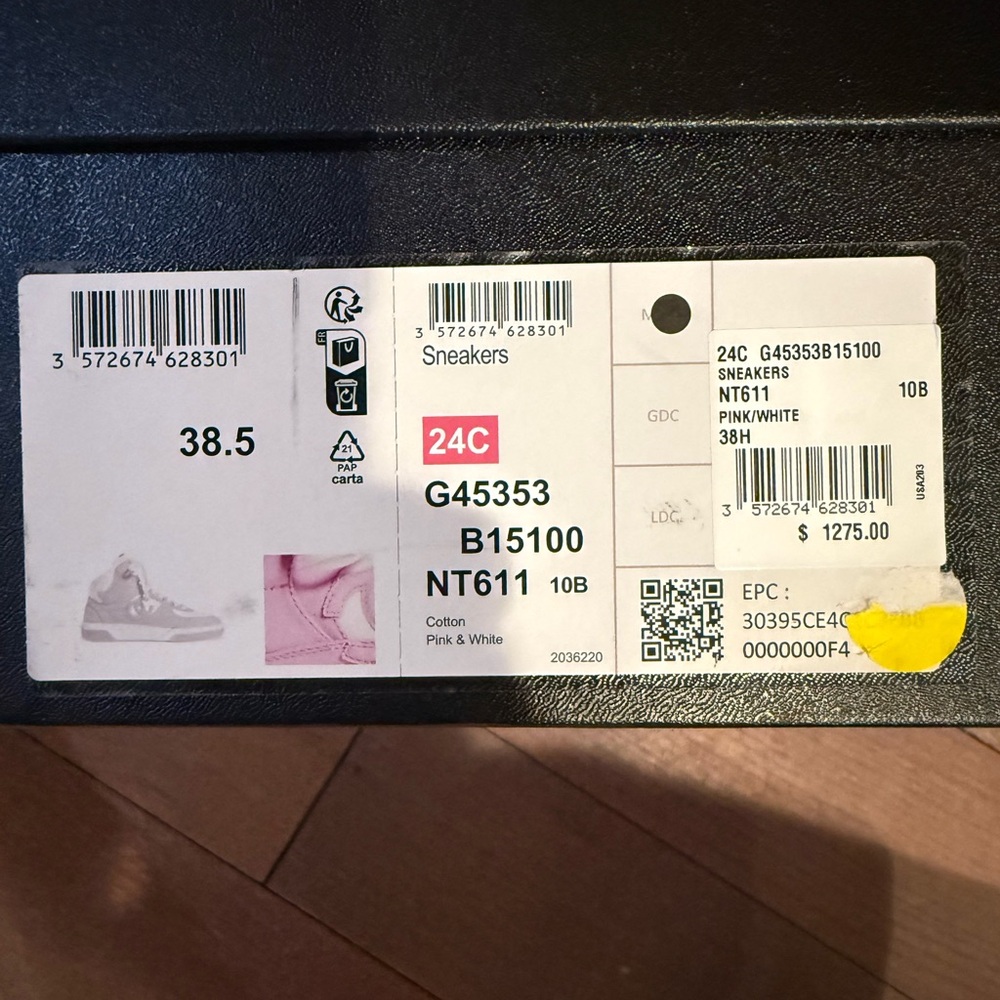 SOLD ! 🛑CHANEL PINK & WHITE HIGH TOP SNEAKERS. NIB SIZE 8.5 - Picture 13 of 14